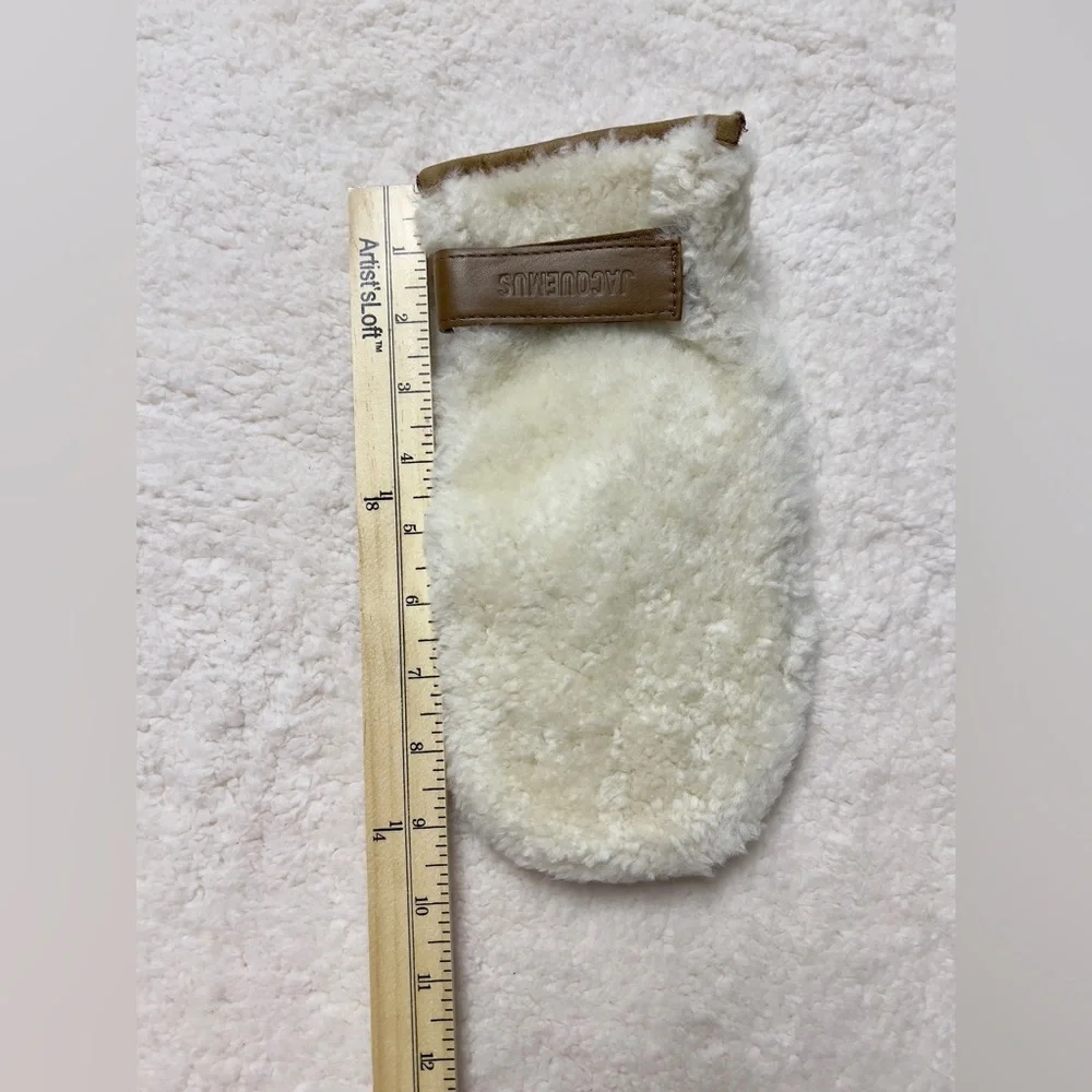 Jacquemus shearling leather mittens